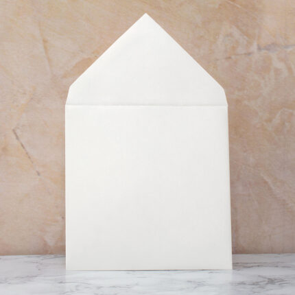 Φάκελος 17*17 αεροπορικό γομέ 120-130γρ. Λευκό περλέ Perla