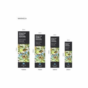 Αυτοκόλλητες ετικέτες για ελαιόλαδο σε διαφορετικές διαστάσεις, με καλλιτεχνικό σχέδιο πολύχρωμων ελιών σε ύφος πίνακα ζωγραφικής.